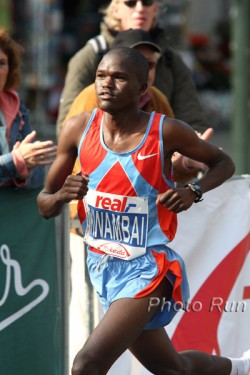 James Kwambai gewann in Sao Paulo. © www.photorun.net