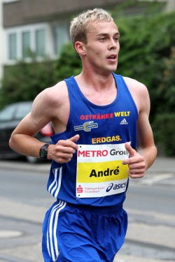 André Pollmächer läuft die beste Zeit eines deutschen Marathonläufers seit neun Jahren. © www.photorun.net