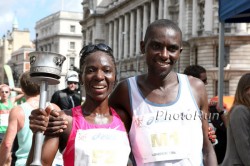 Familiensache in London: Catherine und Cyrus Ndereba waren die Sieger bei den British 10 k. © www.photorun.net