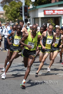 Mo Farah brach in London den 25 Jahre alten britischen 10-km-Rekord. © www.photorun.net