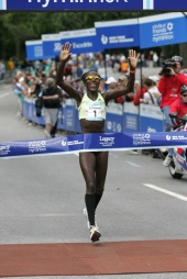 Lornah Kiplagat gewinnt New York Mini 10 km. © Victah Sailer