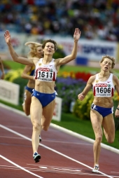 Olga Kotlyarova (links) ist neue Europameisterin über 800 m. © Photo Run / Jiro Mochizuki