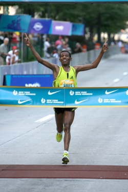 Haile Gebrselassie gewinnt in New York. © www.photorun.net