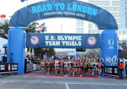 Der Start des Frauenrennens in Houston. © www.photorun.net