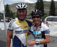 Joe Friel zusammen mit Uta beim Colorado River Ride 2008, der größten Spendenaktion für SOS Outreach. © privat