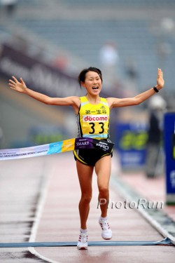 Yoshimi Ozaki gewinnt den Tokio-Marathon. © www.photorun.net 