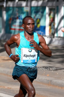 Wie schnell kann Eliud Kipchoge bei seinem zweiten Marathonstart in Berlin laufen? © www.PhotoRun.net