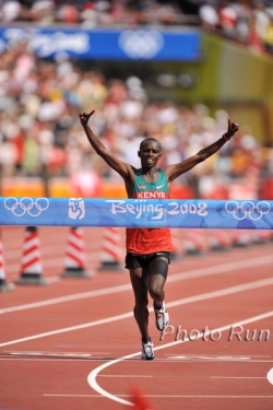 Sammy Wanjiru schaffte, was keinem Kenianer zuvor gelang: einen Olympiasieg im Marathon. © www.photorun.net 