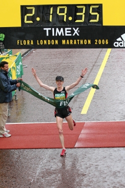 Deena Kastor gewann den London-Marathon 2006. ©  www.photorun.net