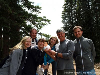 Unser Take The Magic Step-Team in Colorado im Sommer 2013 mit Paulina Czabaj, Steve Coz, Uta Pippig, Dieter Hogen, Janett Walter, Michael Reger und Paul Nitsche (von links) sowie Fotograf Robert Rogge. © Robert Rogge/Take The Magic Step®