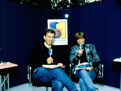 Kommentatoren-Team beim Berlin-Marathon 1997. © privat