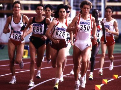 Uta (rechts) im 10.000m-Meter-Finale bei den Weltmeisterschaften in Stuttgart, August 1993. © Rhein-Ruhr-Foto/Gustav E. Schöder